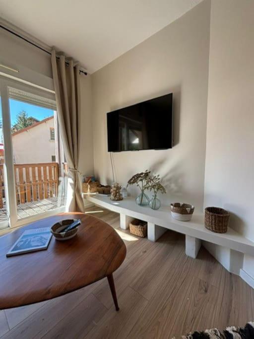 לס דה-אלפס Appartement 3 Pieces, Spacieux En Plein Centre מראה חיצוני תמונה